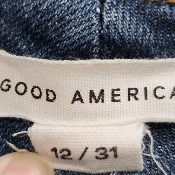Good American Good Legs Cropped Mini Boot High Rise Jeans 12/31. - Picture 12 of 14